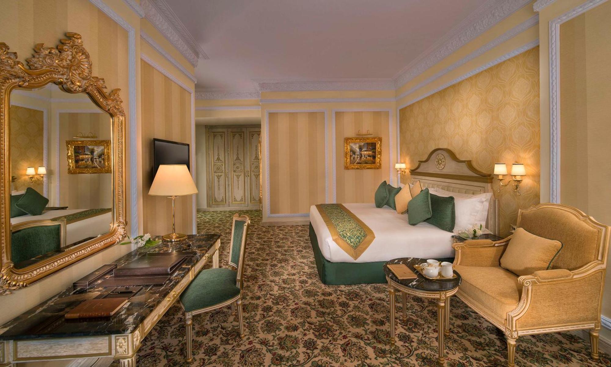 Deluxe King Room