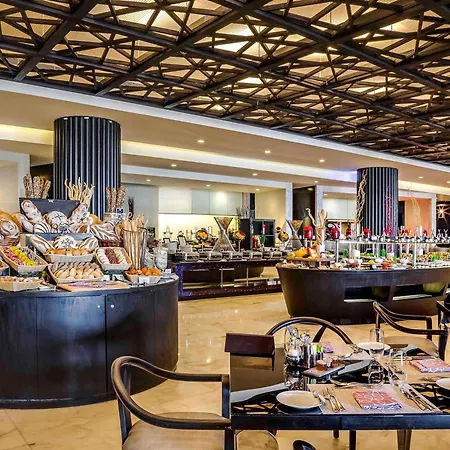 Sofitel Abu Dhabi Corniche-2
