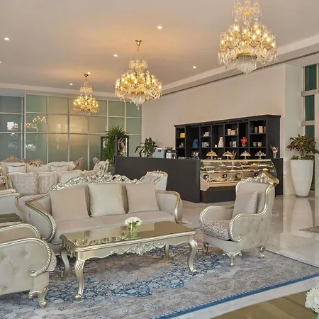 Sofitel Abu Dhabi Corniche-3